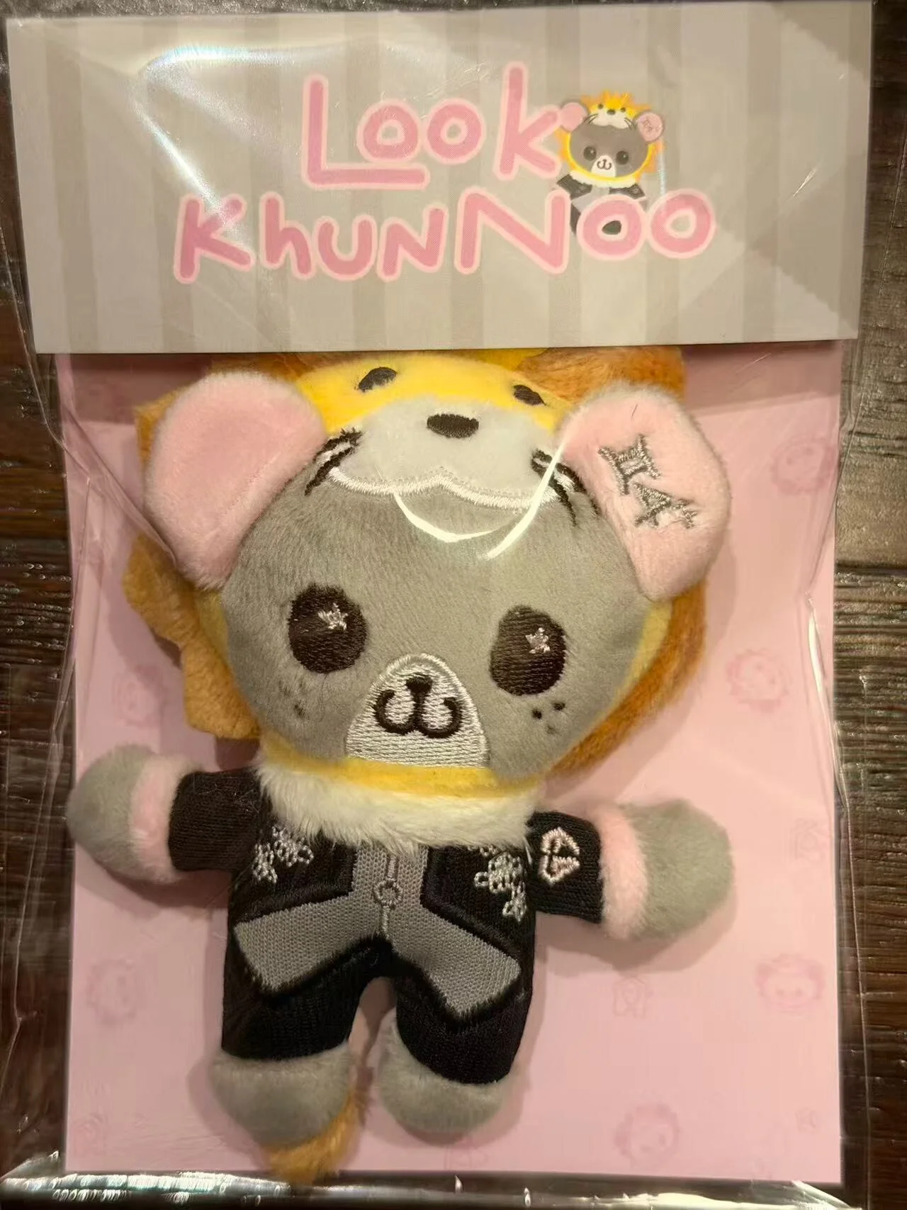 Official Gmmtv Sport Meeting Thai TV My School President Thai Star Geminifourth Look Khun Noo Mini Keychain