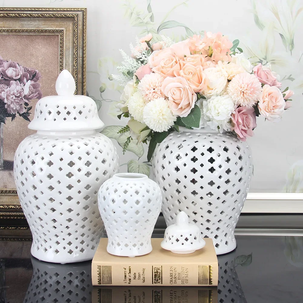 Chinese White Hollow General Jar Ceramic Ginger Jar Desktop Storage Tank Vase with Lid Handicraft Ornaments Home Decoration