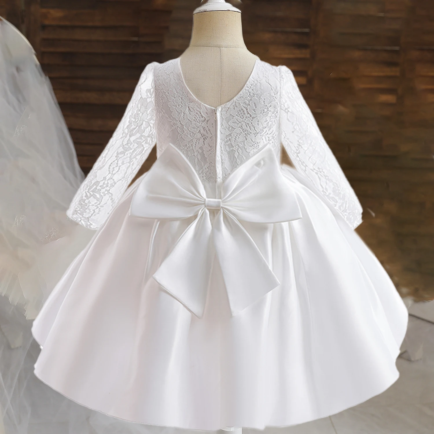 Summer Girls Bow Party Dress Trailing White Long Sleeve Birthday Bridemaids Flower Dresses for Girl Tulle Wedding Princess Gown