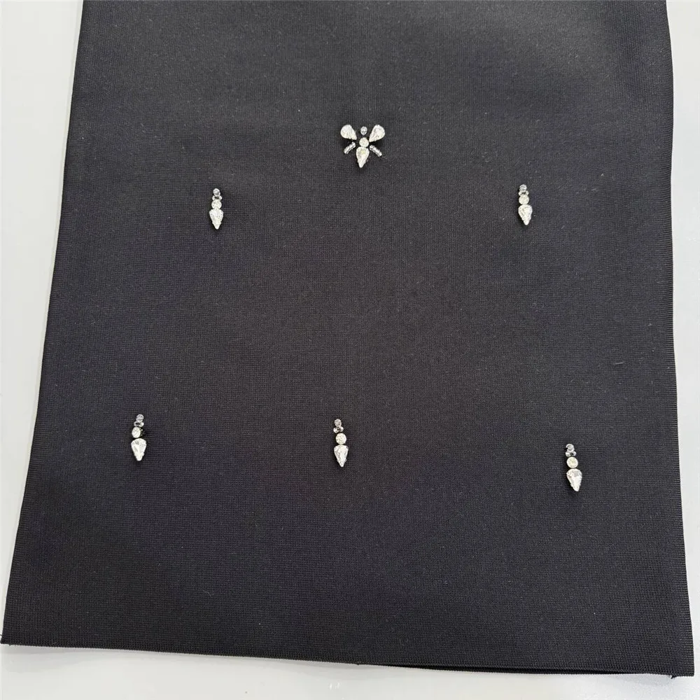 2026 Sommer Neues Luxuriöses Strass-Bandage-Kleid Damen Perlenbesetztes Trägerloses Elegantes Kleid mit Schal – Detail 10