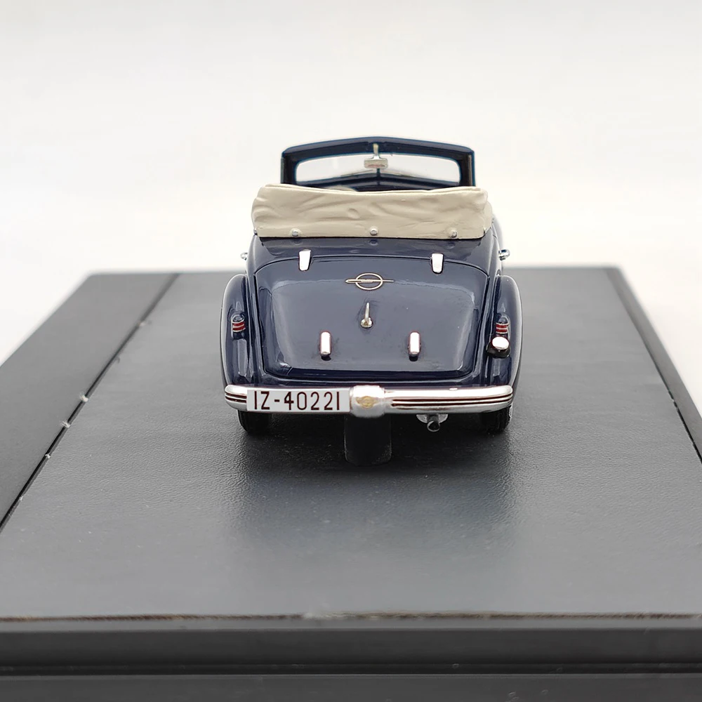 1/43 MATRIX-MODELS for Opel Kapitan Hebmuller Cabriolet 1940 Blue MX41502-021 Resin Model Car Limited Collection Auto Toys Gift