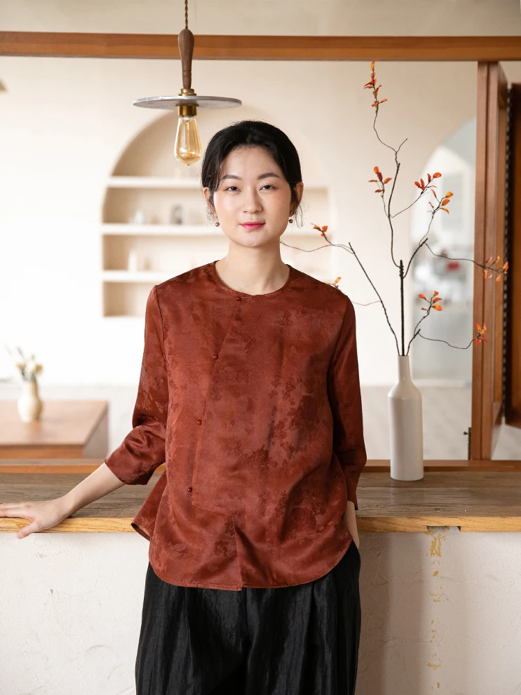 

Элитный новый китайский шелковый топ из шелка сянъюнь и тусса с цветочным узором, дышащий, приятный для кожи, для повседневной носки, с круглым вырезом.