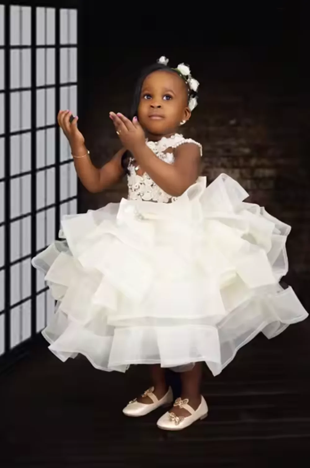 

White Lace Flower Girl Dresses for Wedding Customized Beads Girls Birthday Party Dress Princess Queens Ball Gowns for Photoshoot