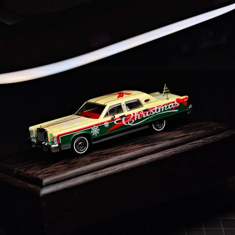New In Stock 1:64 Sun Star 1979 Lincoln Continental City Simulation Alloy Miniature Die-Cast Car Model Children'S Christmas Gift