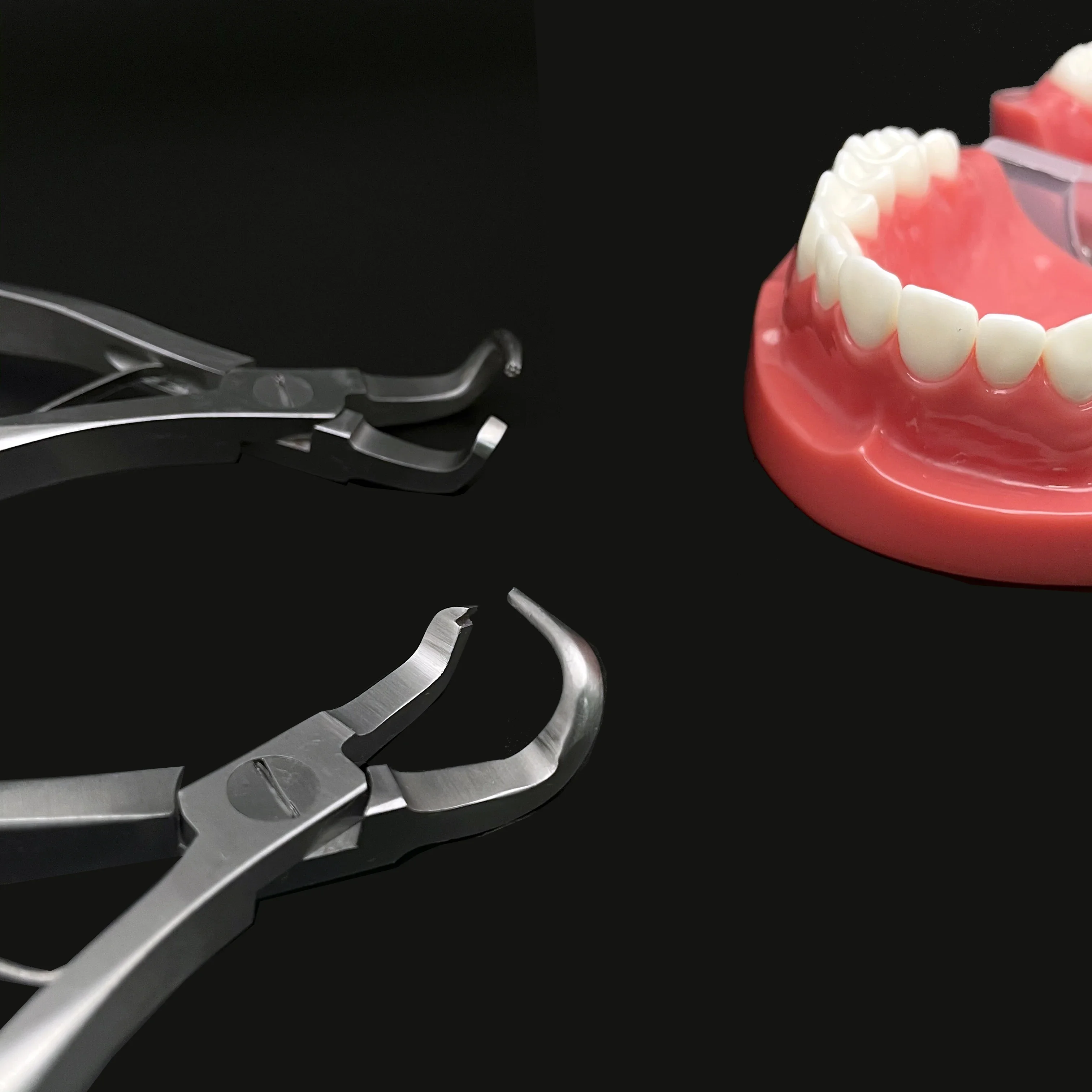 Stainless Steel Dental Crown Extractor Pliers for Tooth Removal and Orthodontic Extraction Surgery