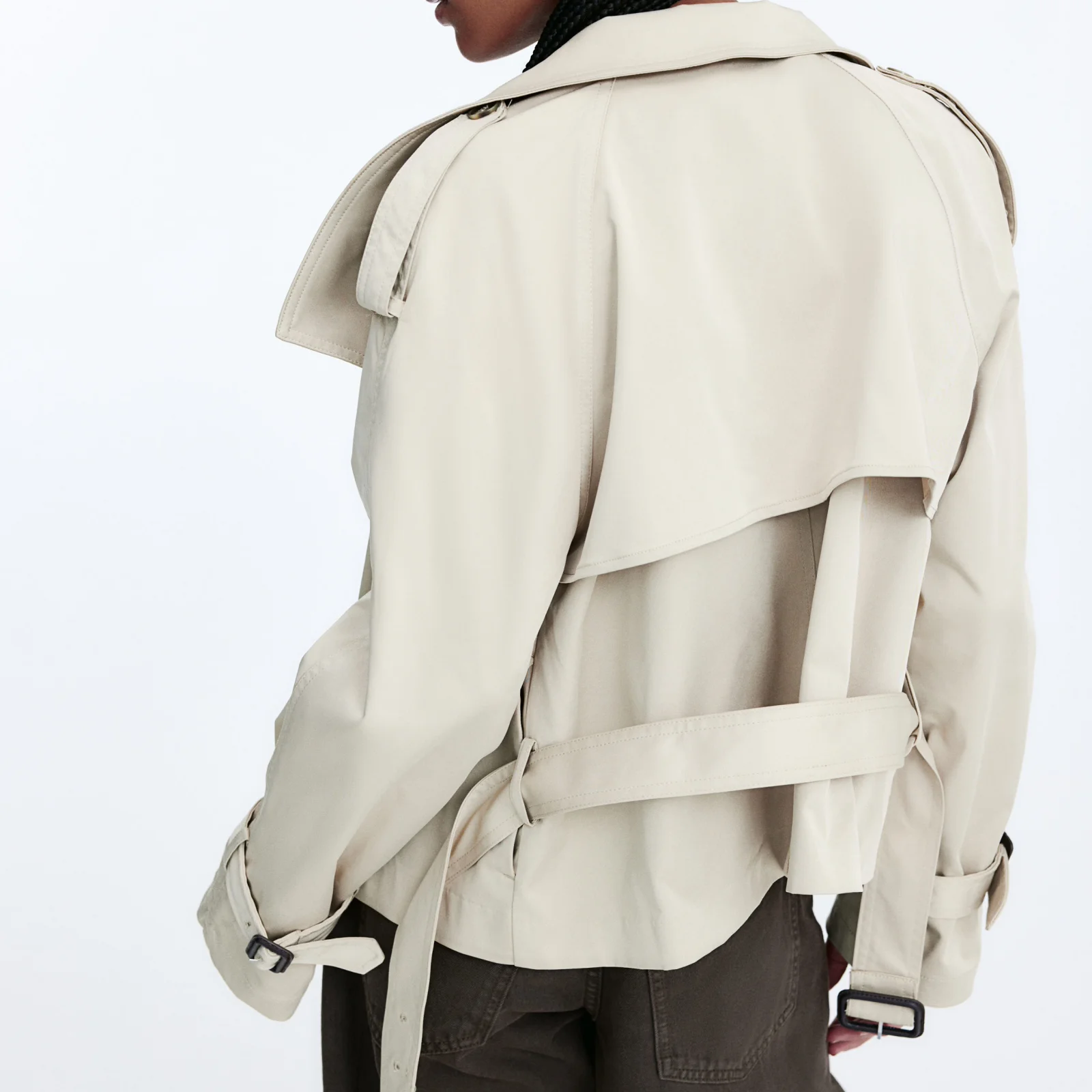 2025년 봄 여성용 숏 코트 재킷 숄더 삽입 퍼널 넥 디자인 벨트 더블 버튼 사선 패턴