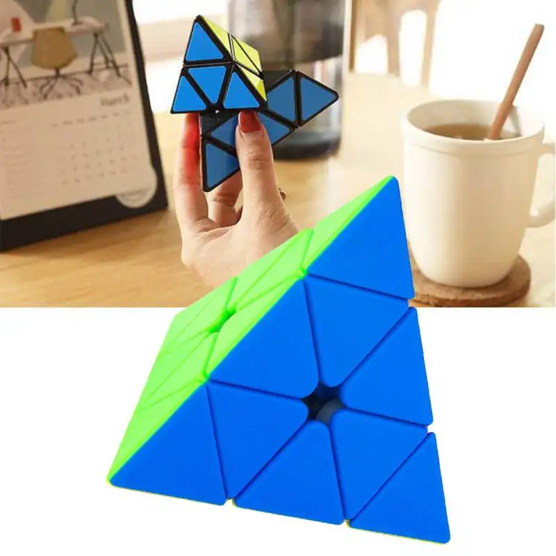Pyraminx Speed Cube 3x3x3 En Fibre De Carbone - Cube Magique Ultra Fluide