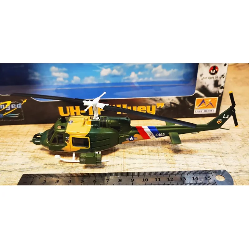 1/72 Scale UH-1F Helicopter Air Base 1976 36916 Plastic Aircraft Model Children's Gift Collection Display Decoration