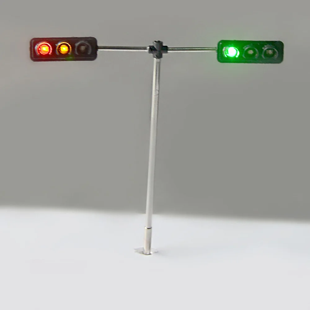 1PC Dollhouse Mini Road And Rail Traffic Lights Model Scense Props Home Decors