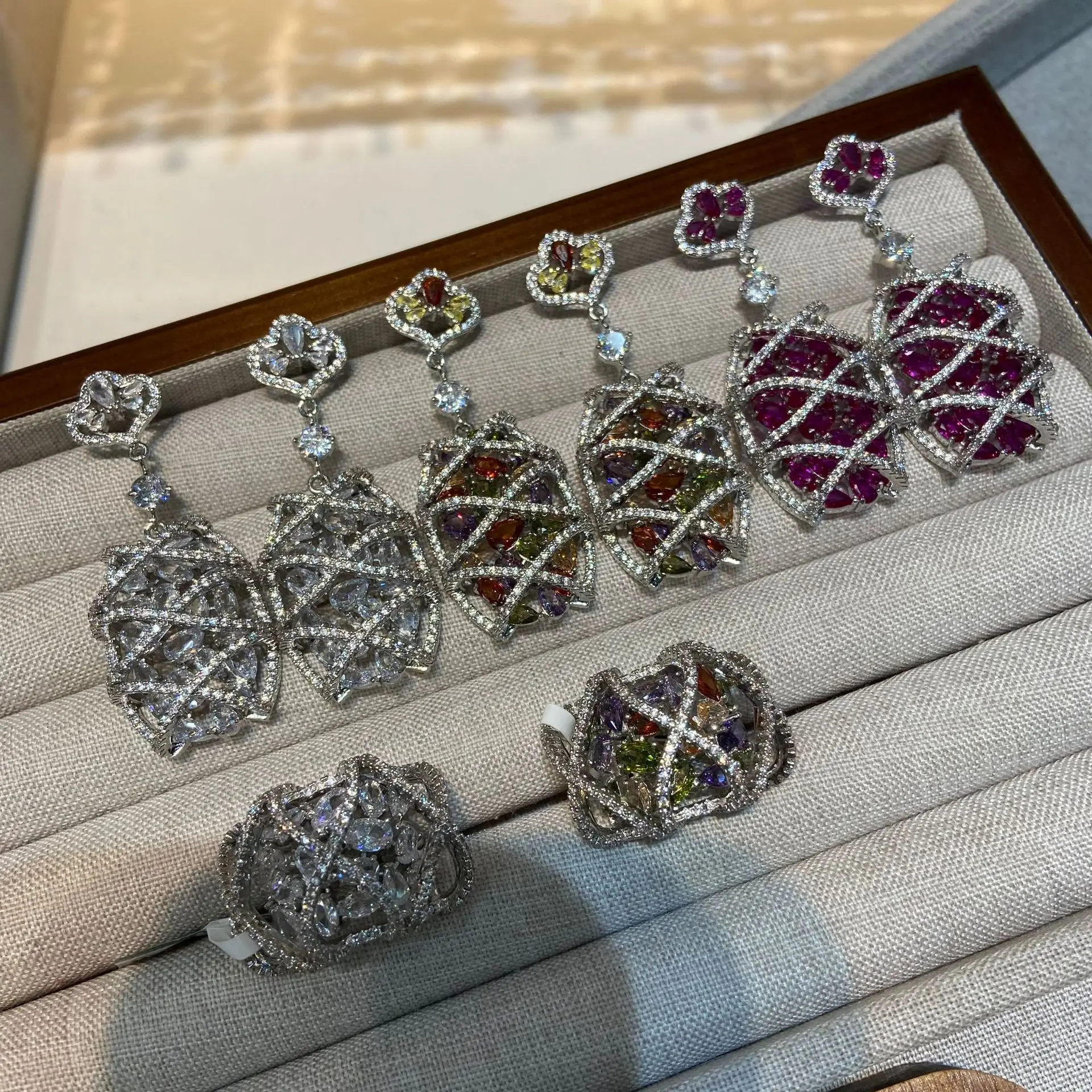 

Fashion Exaggerated Double-Layer Ripple 3D Teardrop Earrings Full Zircon Women's Elegant Jewelry Ring