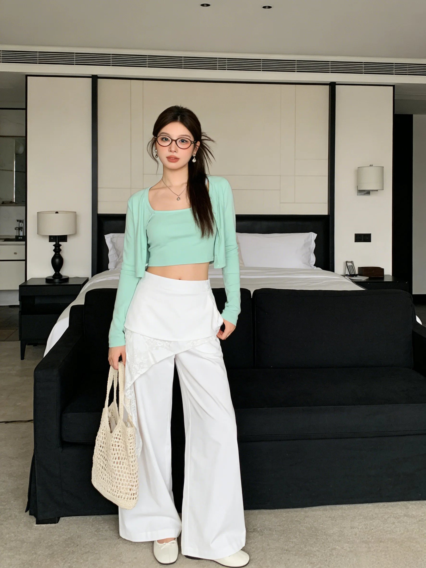 

Повседневные широкие брюки для женщин: простые, свободные, стройнящие, длинные, с многослойным дизайном и кружевной отделкой, летние, для отдыха