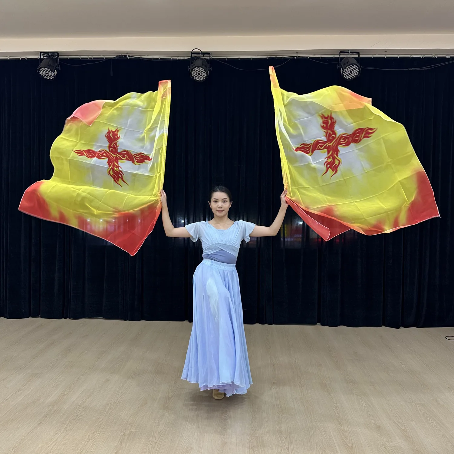 Belly Dancing Yellow Flag Wings with Expandable Stick Flags Belly Dance Stage Performance Praise Flag Accessories