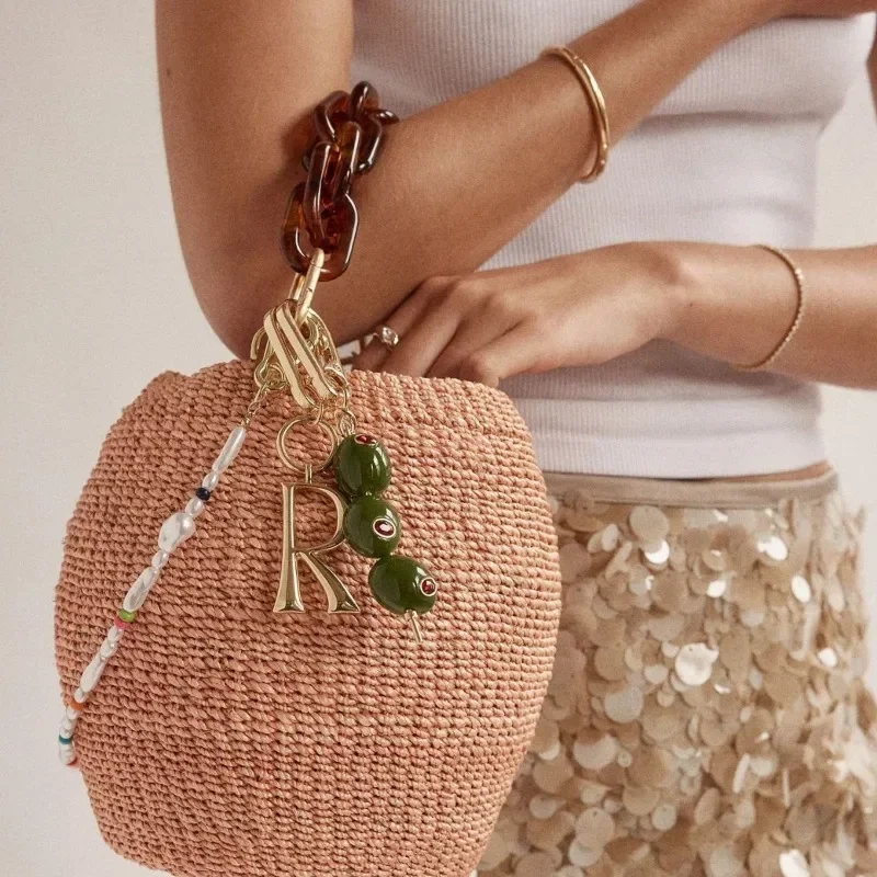 Oliven-Erdbeer-Schlüsselanhänger Kawaii Frucht-Charm-Anhänger für Taschen Niedlicher Legierungs-Schlüsselanhänger Mädchen Geburtstagsgeschenk Taschenzubehör – Detail 1