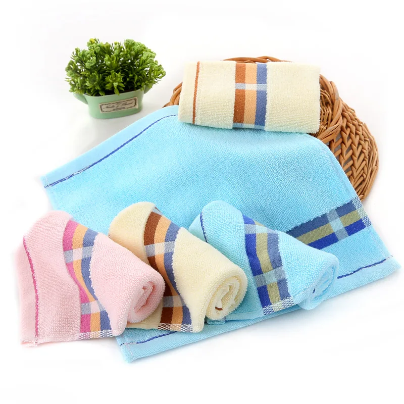 

4pcs Hook cotton square towel double-sided 32 baby baby cartoon hand towel embroidery LOGO