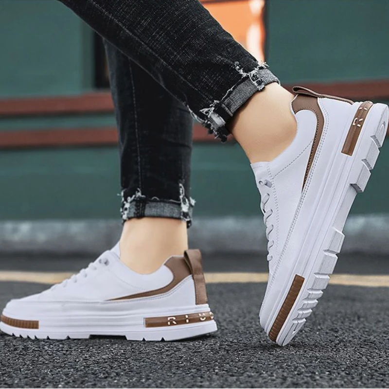 Trendy new male white shoe Travel thick soled non slip footwear Fashion versatile sneakers Casual comfort men's loafers Zapatos