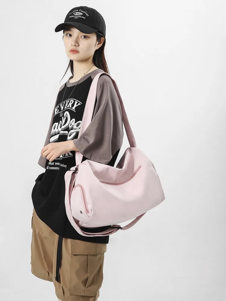 sports-fitness-bag-lightweight-large-capacity-crossbody-bag-for-yoga-training-short-trip-travel-bag-women