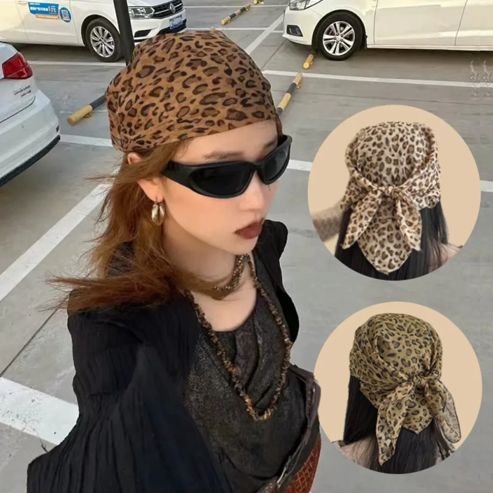 

Квадратный шарф с леопардовым принтом в стиле ретро для женщин, атласные крутые шарфы для девочек, повязка на голову, модная женская шаль для волос Y2K, женский шейный платок