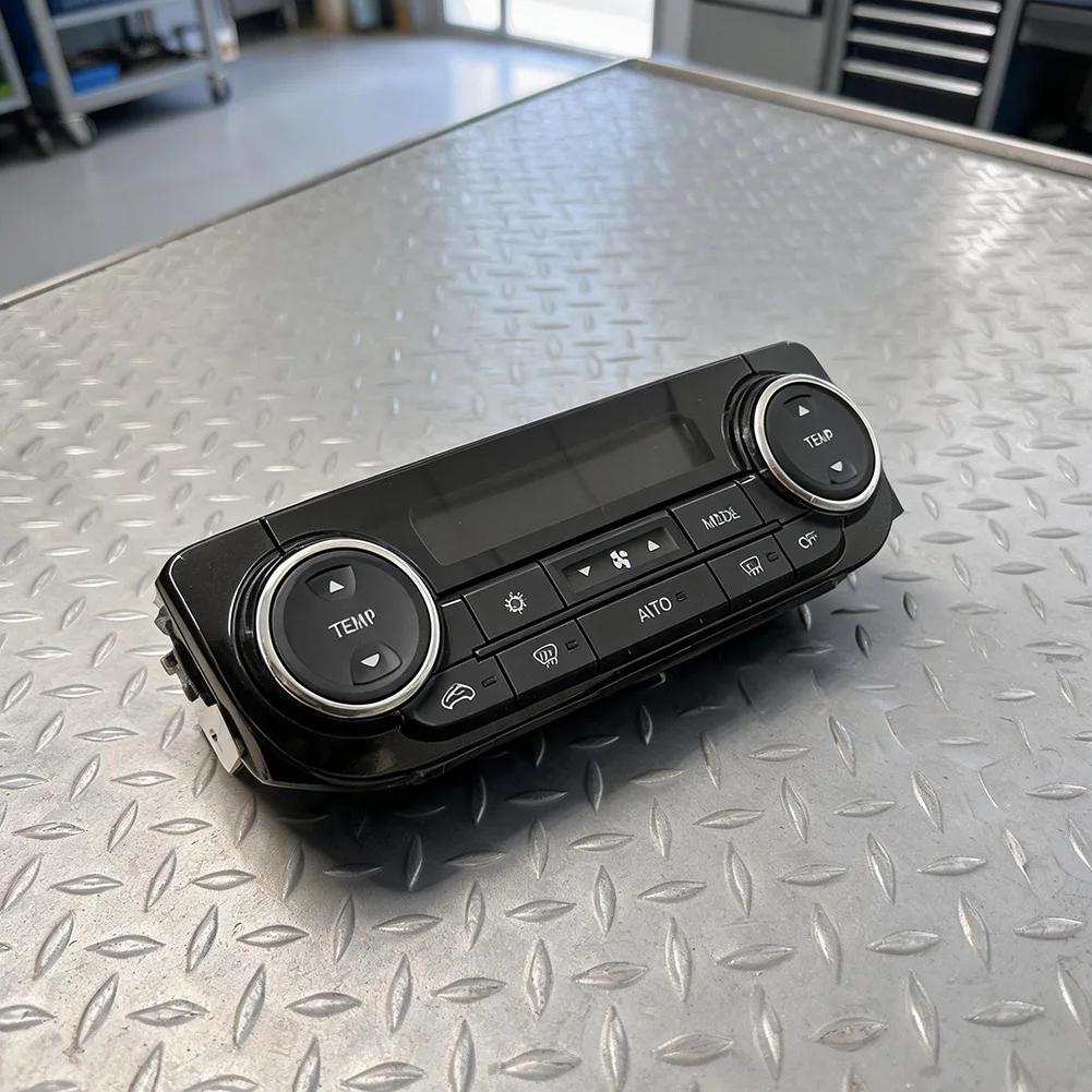 Car A/C Air Conditioner Switch For Mitsubishi For Outlander 2013-2021 Part Number: 7820B070 7820B070XA Material: ABS Accessories