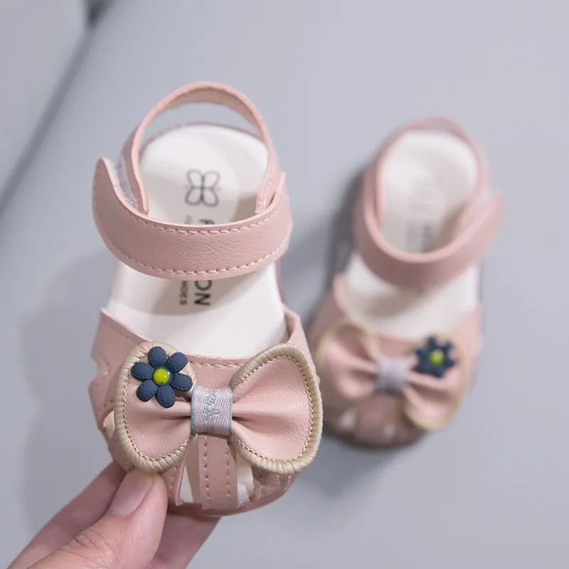2026 New Girls Baby Soft Sole Princess Sandals Extra Soft Summer Toddler Closed Toe Fashion Walking Shoes
