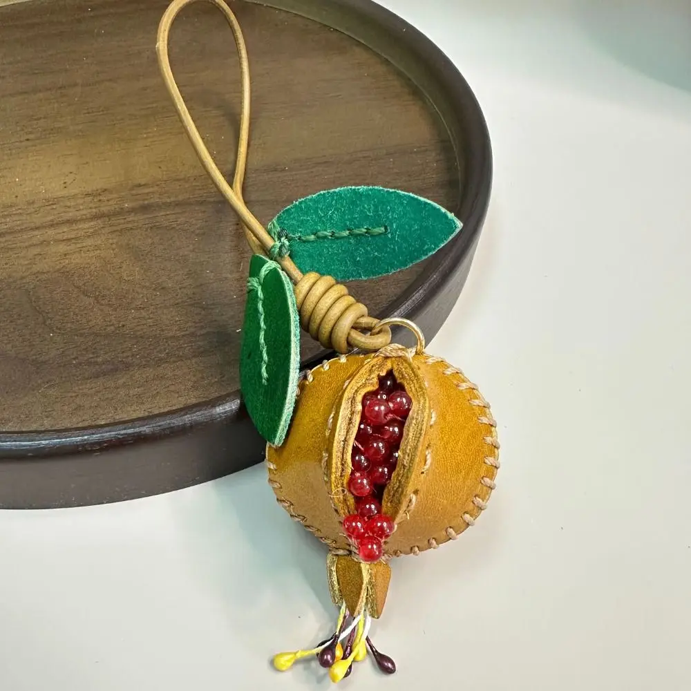 

Trendy Hanger Pomegranate Fruit Pendant Handmade Cartoon Leather Keychain Car Keyring Creative Bag Pendant Bag Ornament