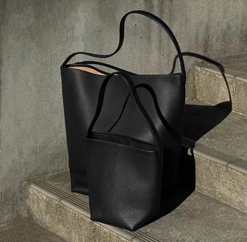Cowhide Autumn Winter Bag: Durable, Breathable Large-Capacity Commuter Tote Bag for Women Single-Shoulder Bucket Bag view 5