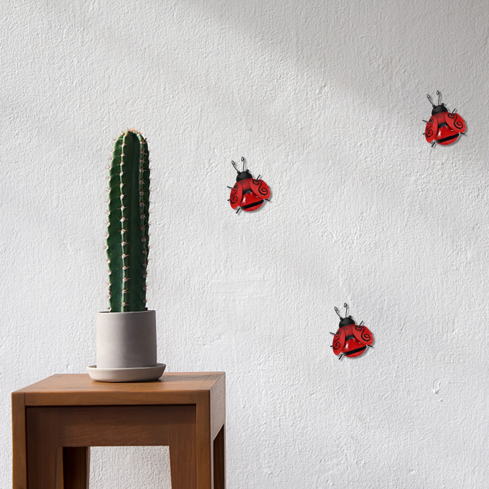 

1pc Ladybug Wall Hanging Decoration Figurine Red Metal Indoor Adornment Iron Craft Statue Outdoor