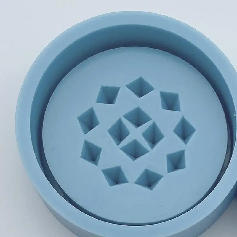 

U4LF Epoxy Resin Mold Grinder Leaf Herbal Herb Smoke Spice Crusher Silicone Mould DIY Crafts Making Tools