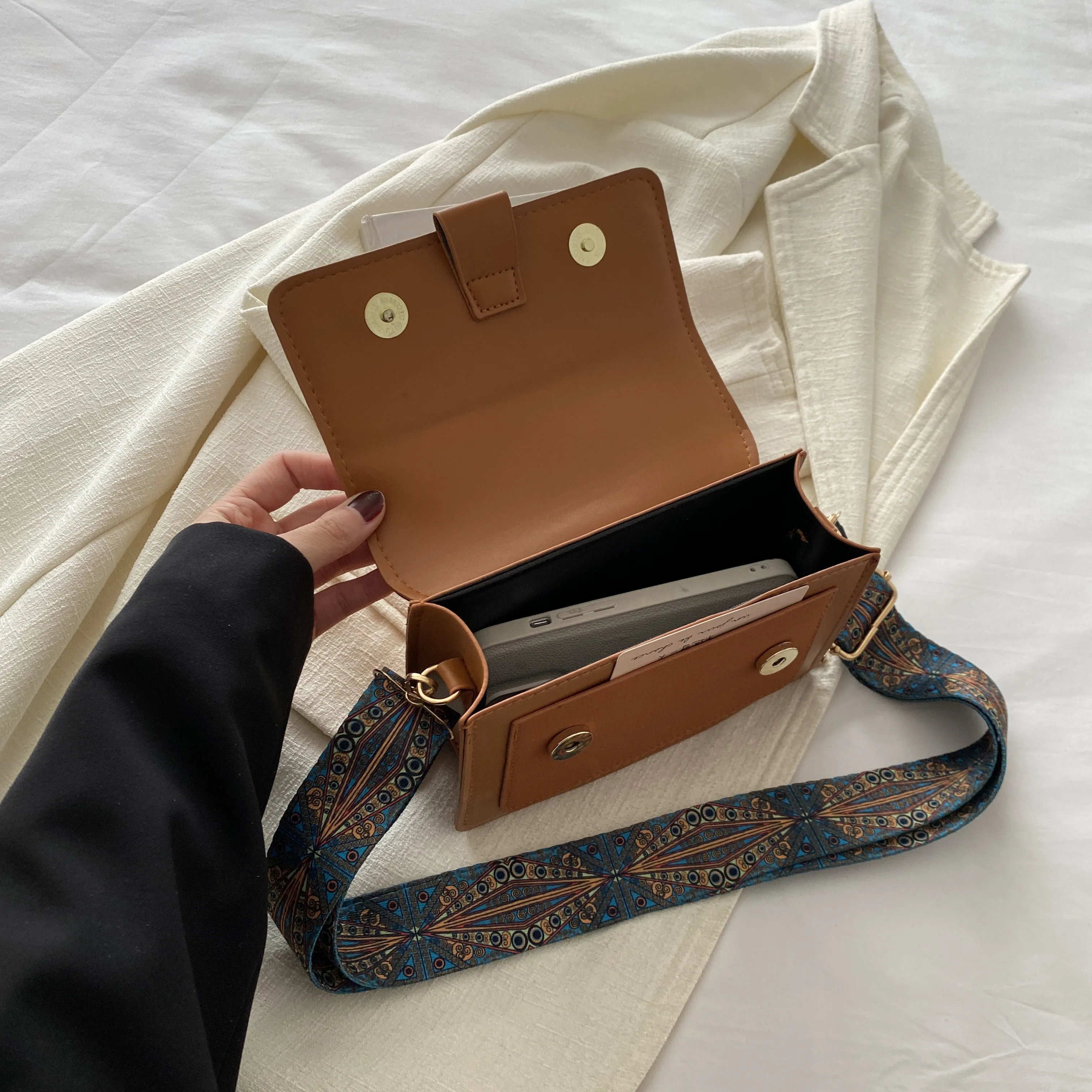 Borsa da donna Casual moda PU Wear-borsa a tracolla da donna resitant borsa a tracolla da donna con patta a contrasto di colore per gite da pendolare