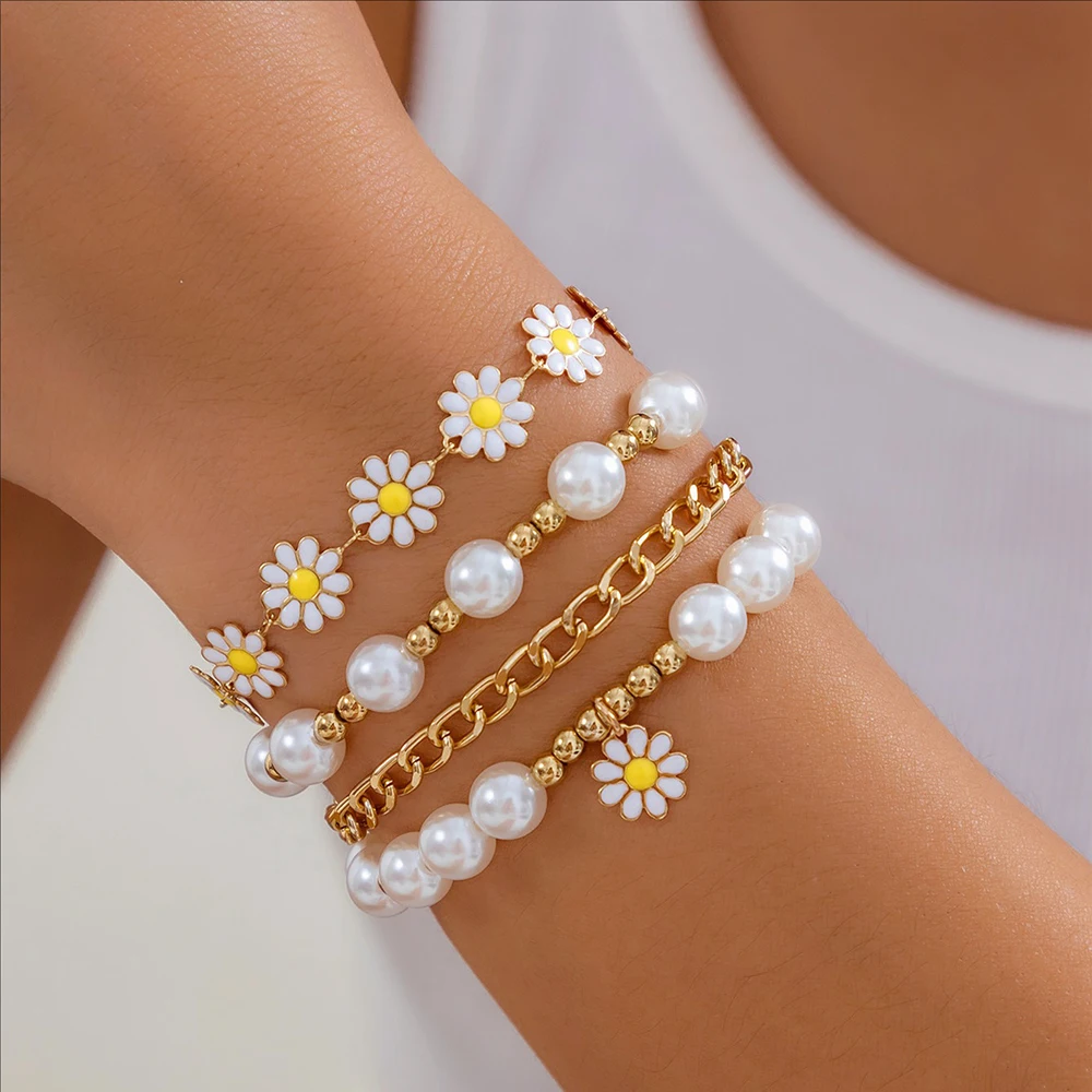 

4PCS Ins-style Small Golden Bead Pearl Bracelets Set for Women's Creative Bohemian Beach Daisy Jewelry