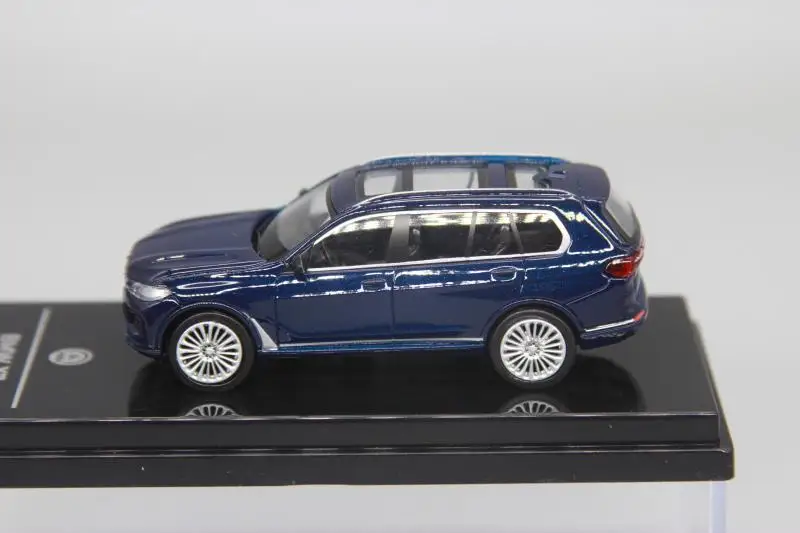 PARA64 1:64  BMW X7 blue Limited collection of die-casting alloy car models