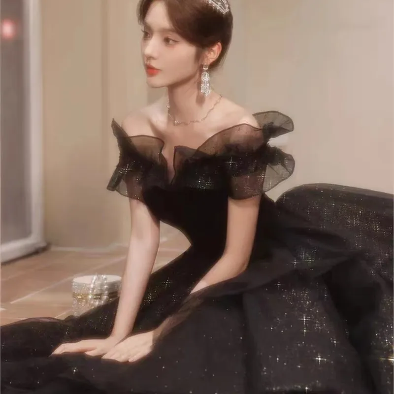 Black one-shoulder light luxury minority coming-of-age ceremony pomp banquet host art test dress
