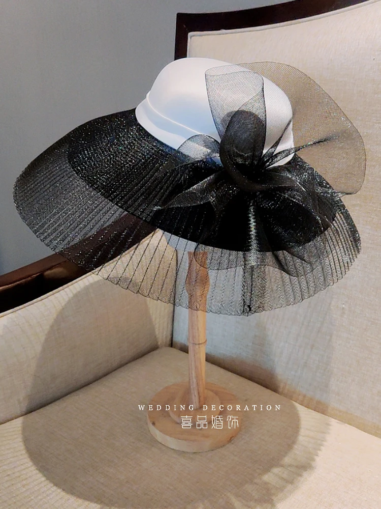 

Black White Satin Wedding Hat Deep Dome Flower Fedoras Headwear Elegant Ladies Banquet Fancy Show Party Fedora Hat Headdress