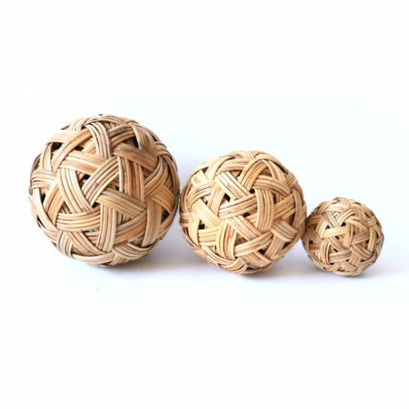 

Natural Vine Ball Hydrangea Props Ornament, Hand-Woven Cuju, Ancient Football