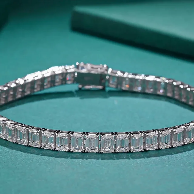 Wedding Bracelet 0.08CT to 0.55CT Emerald Cut CVD HPHT Lab Created Diamond DEF VS-VVS Women's Tennis Bracelet 14k White Gold