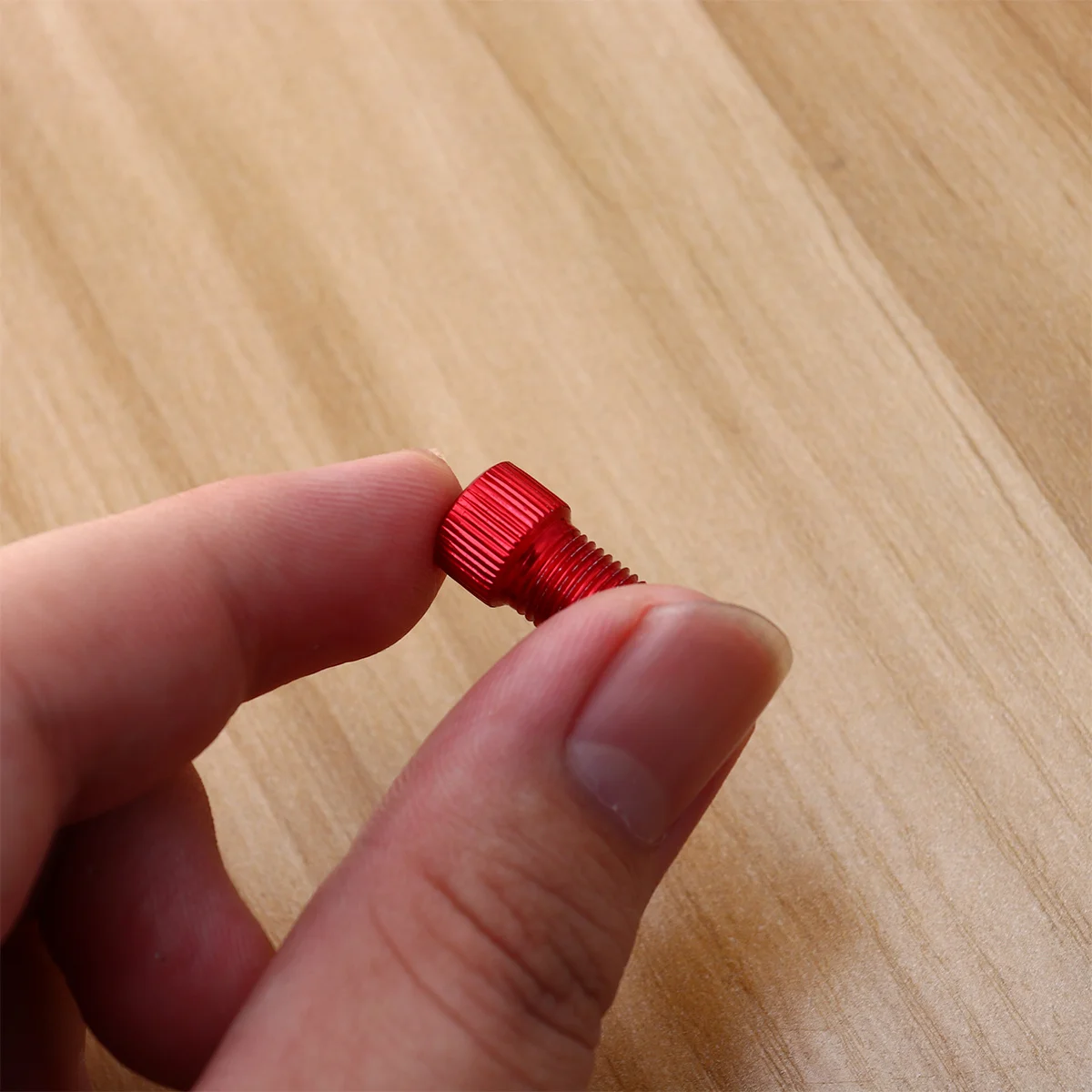 

2Pcs Aluminum Alloy Air Conversion Valve Adapter to Gas Nozzle Lightweight for Bicycles Motorcycles Automobiles