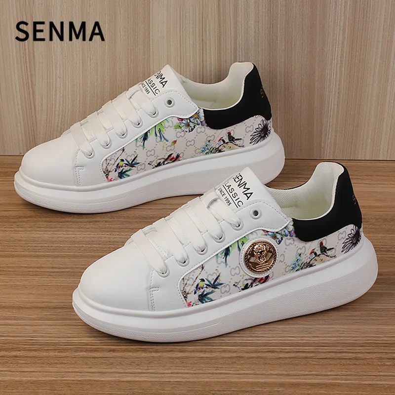 

SENMA/мужская повседневная обувь для доски, мужская роскошная повседневная обувь, легкая спортивная обувь, удобная обувь для тенниса/прогулок, белые кроссовки