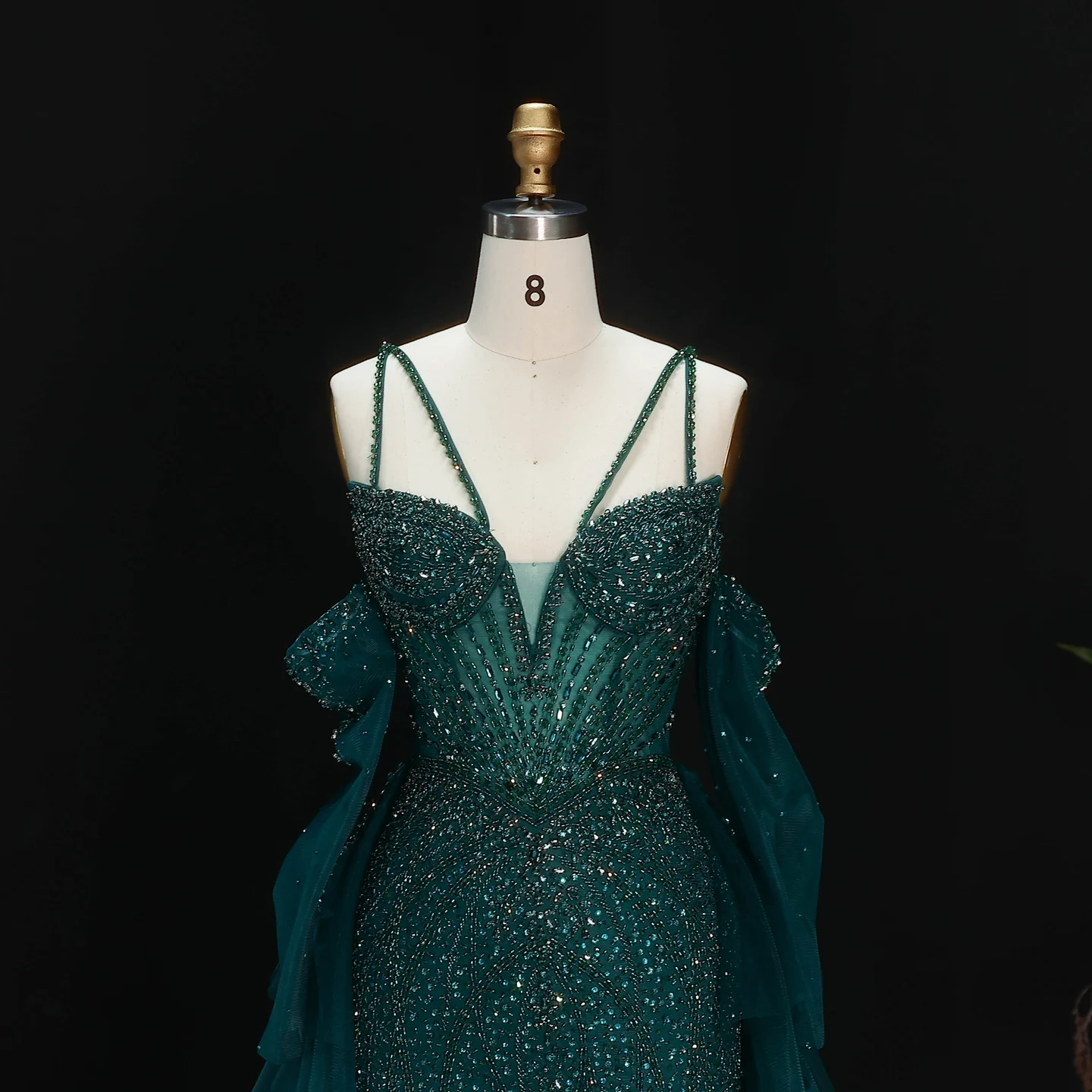 Sharon Said Dubai Grünes Abendkleid mit Spaghettiträgern, Perlen und Rüschenärmeln, formelles Ballkleid für Damen, SS123, maßgeschneidert – Detail 5