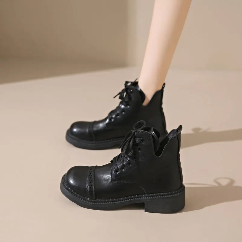 

Ботильоны в стиле ретро, нескользящие черные теплые ботильоны на массивном каблуке большого размера для женщин, новинка в продаже, осенняя женская короткая обувь из искусственной кожи