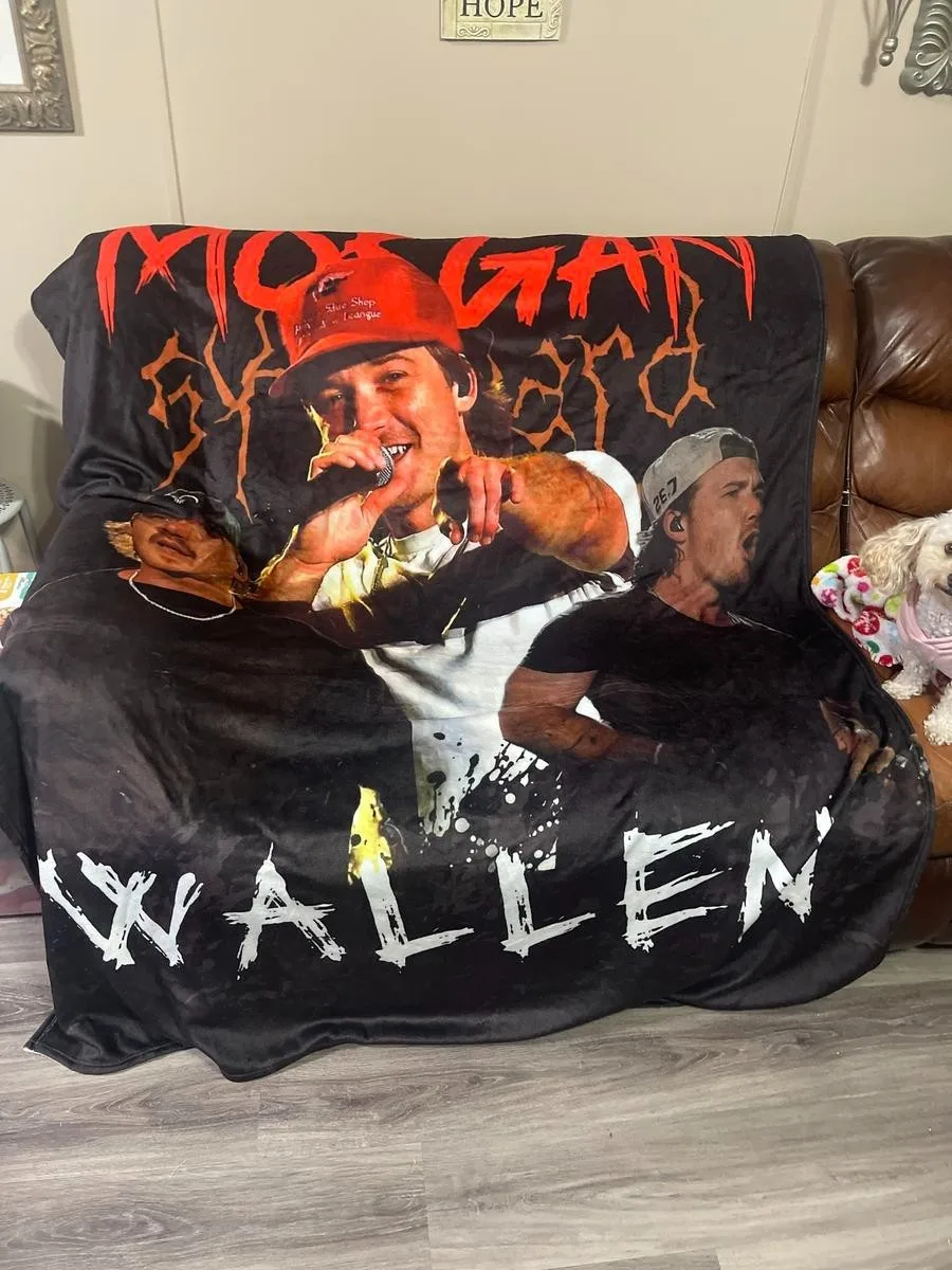 Customize Country Wallen Singer Flannel Throw Blanket – Soft Cozy Winter Gift