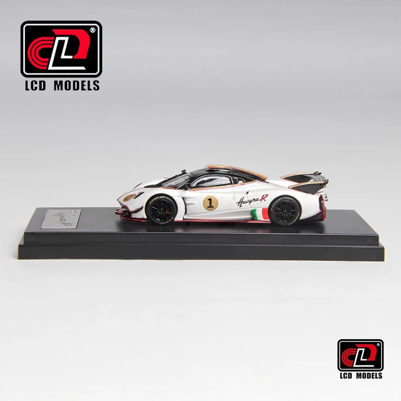 LCD 1:64 matte white Huayra R Pagani alloy car model