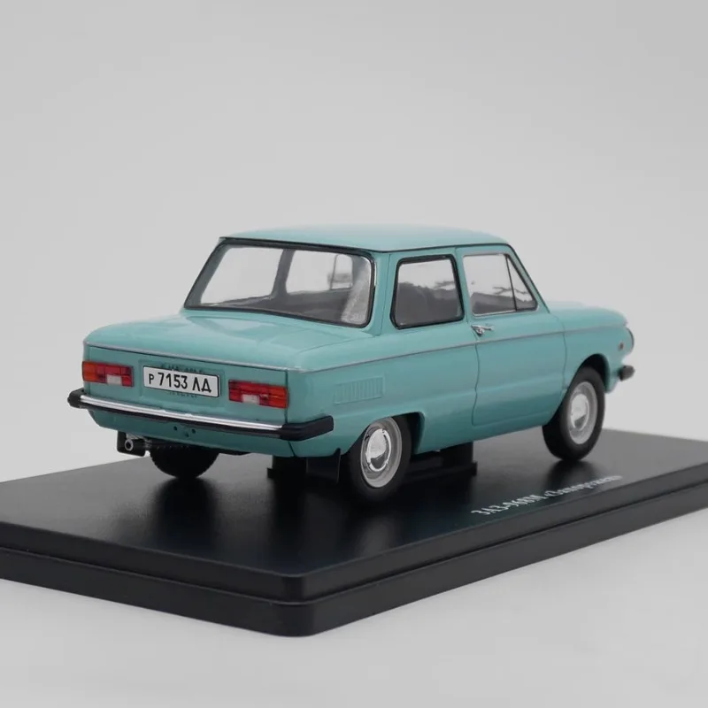イクソ ダイキャスト 1/24 スケール ‌ ZAZ-968M 1979 ソビエト時代のウクライナ製 ザポリツィャ自動車工場 合金製車モデル おもちゃ 男の子向けギフト