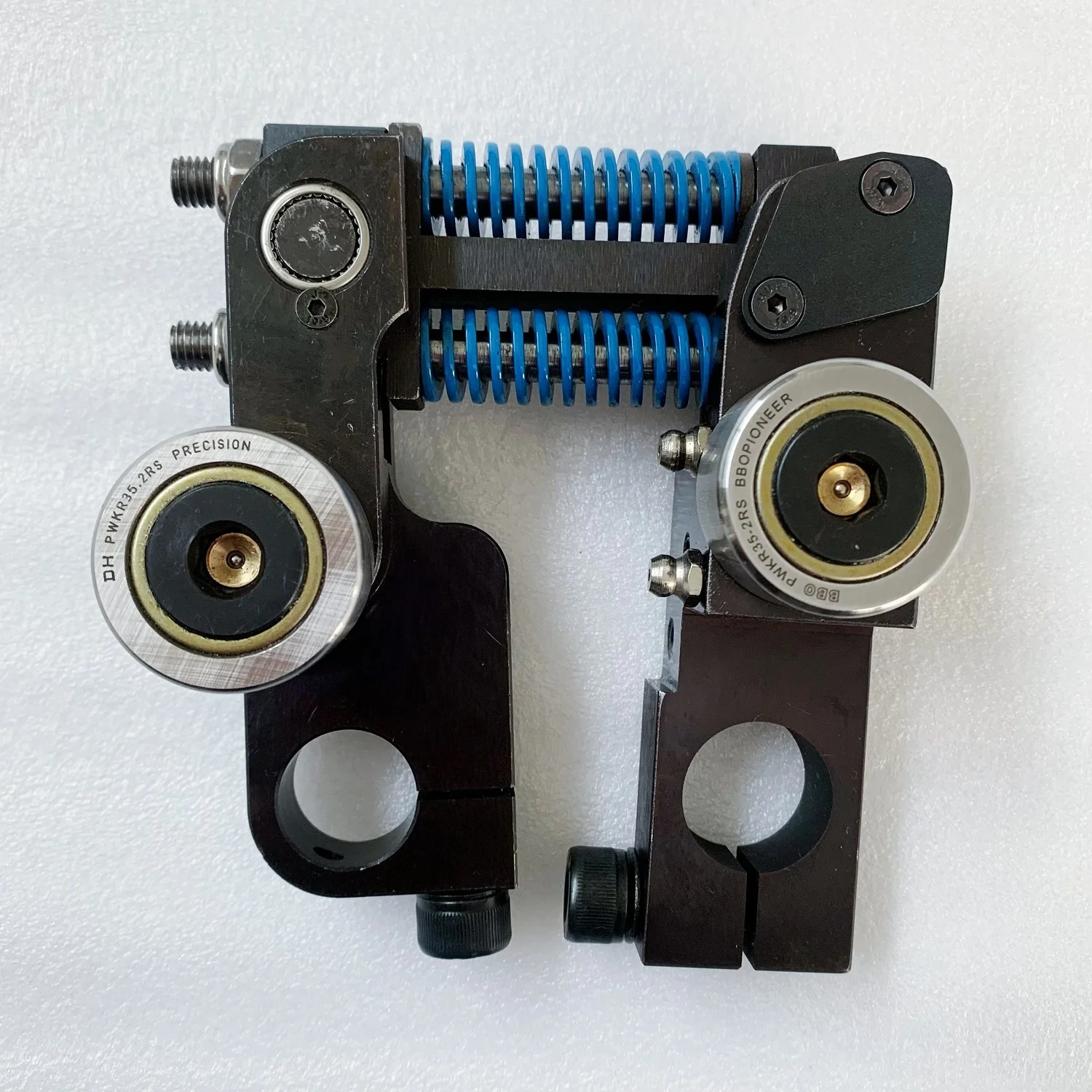 

High Quality Cam Follower Lever P1698933 P1698942 Pressure Spring System Roller Level for KBA 105 Offset Press Parts