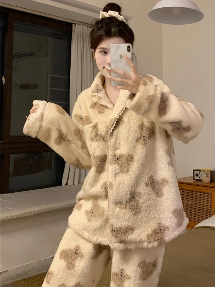 Bear Fuzzy Print Cartoon Thicken Coral Velvet Winter Cute Long Sleeve Pajama Set Women Loose Loose Comfortable Home Sleepwear