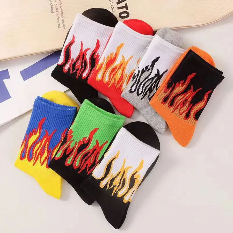 7 pairs of hot selling street photography internet celebrity brand flame mid tube socks for male and female couples, street hip-