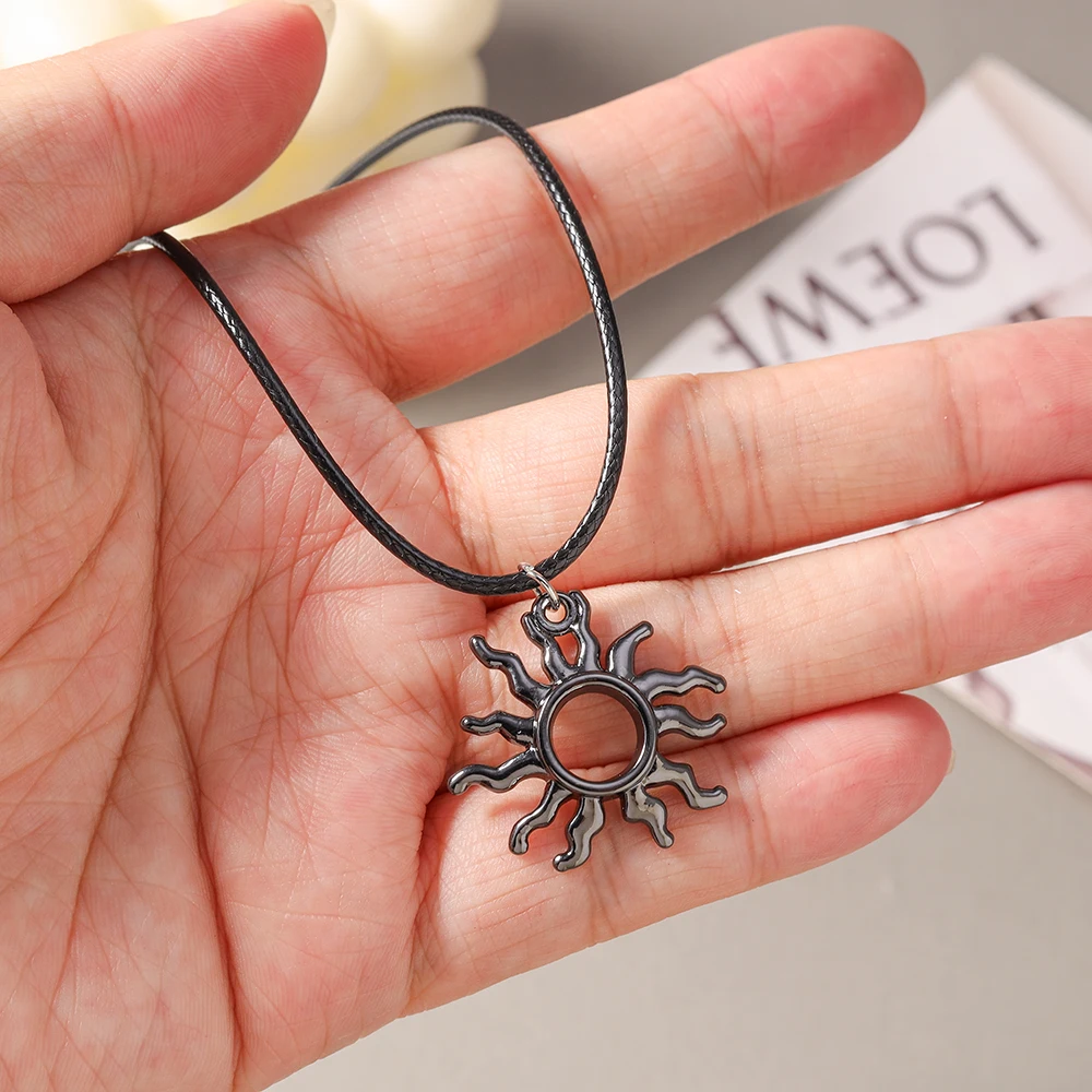 Aihua Hip-Hop Halskette mit Sonne-Mond-Stern-Anhänger in Gunmetal-Schwarz für Damen und Herren, Punk-Stil mit schwarzem Seilband, Y2K-Party-Schmuckgeschenke – Detail 19