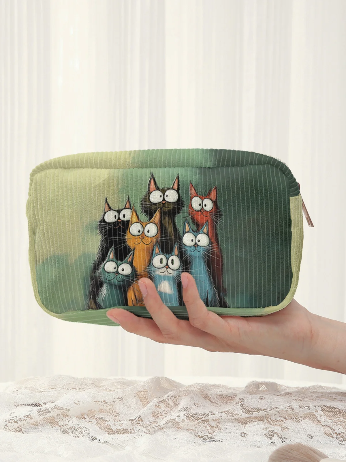 

Funny and Cute Style Big Eyes Cat Group Pattern Cosmetic Bag Large Capacity Travel Toiletries Bag Ladies' Makeup Storage Bag