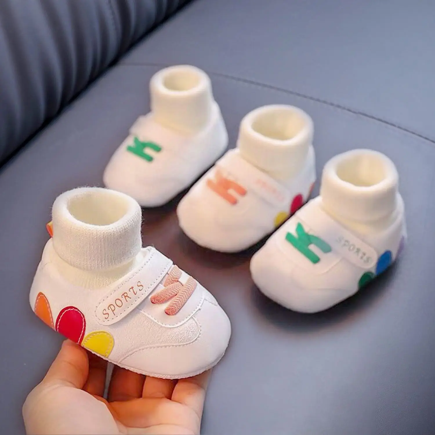 

Fall 6 To 12 Months Without Slipping Off Anti-skid Shoes 0-1 Year Old Soft Cloth Shoes for Babies Boys and Girls Indoor Shoes