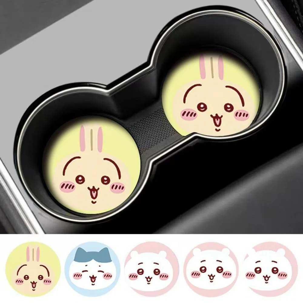2 tapis antidérapants pour voiture Chiikawa, adorables dessins animés, tapis pour gobelets de voiture, accessoires de décoration intérieure de voiture durables, accessoires pratiques pour voiture, cadeaux, jouets