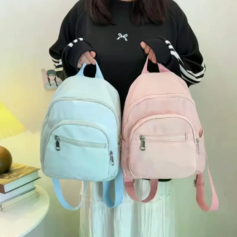 حقيبة ظهر نسائية صغيرة الحجم بتصميم عصري وخفيفة الوزن ومتعددة الجيوب للسفر #2