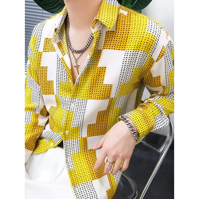 Camicia a quadri geometrica alla moda giovanile per uomo primavera e autunno collo quadrato a maniche lunghe Cardigan con bottoni sottili moda